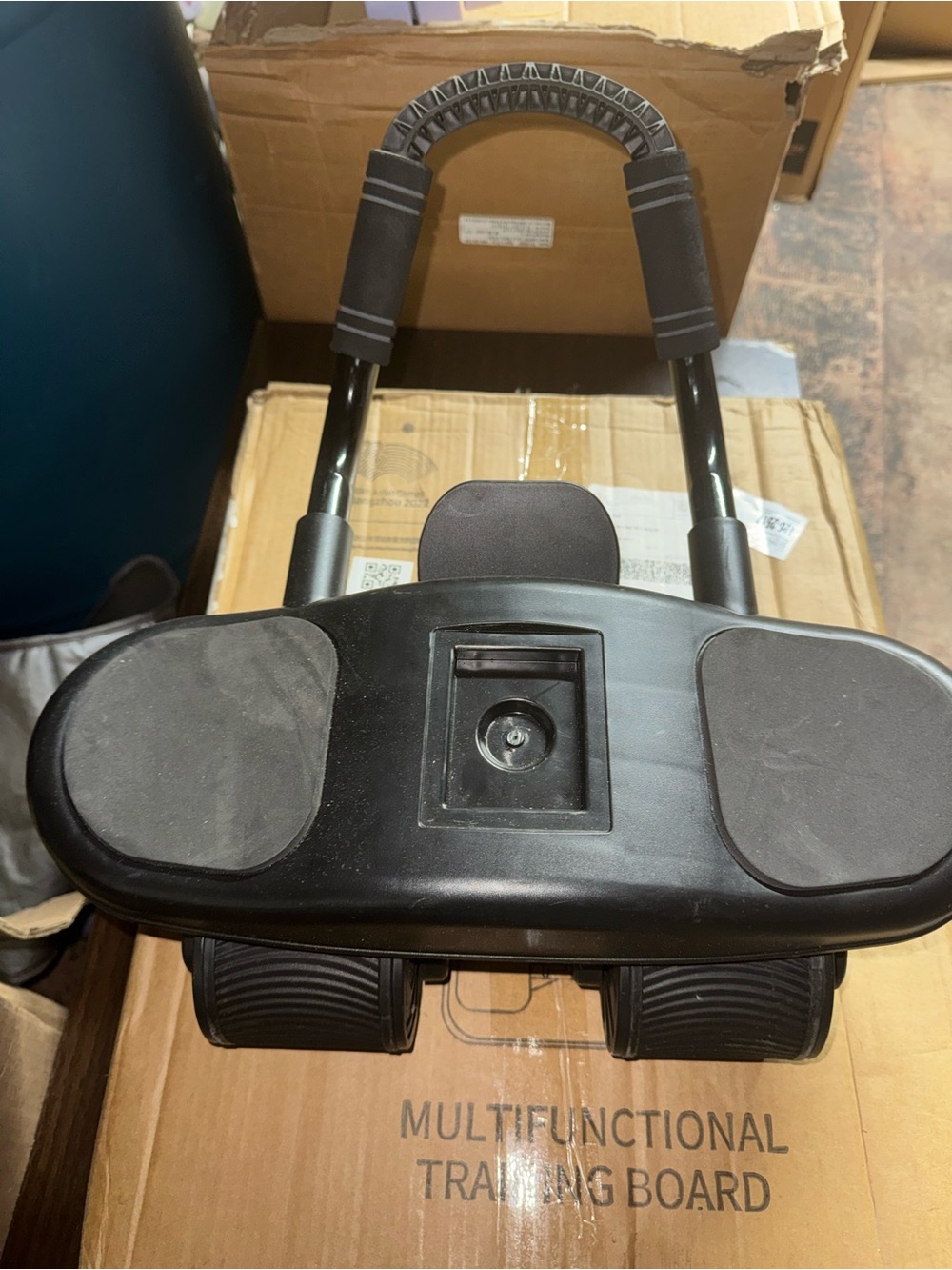 Black Ab Roller and Core Trainer - Picture 2 of 4